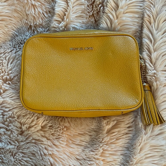 MICHAEL Michael Kors Bags Michael Kors Crossbody Camera Bag Poshmark